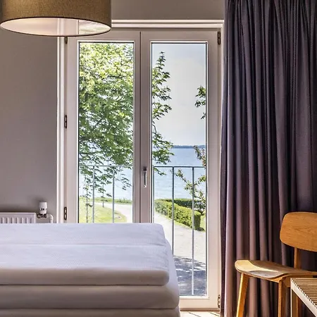 Strandhotel Rosnaes カロンボー