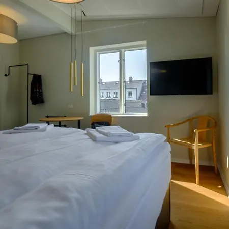 Strandhotel Rosnaes 3*