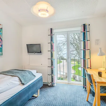 ホテル Strandhotel Rosnaes