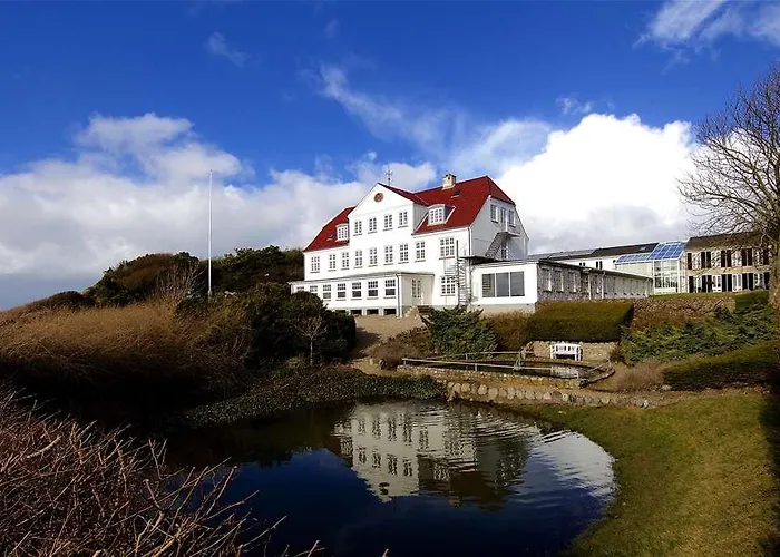 Strandhotel Rosnaes فندق كالوندبورج