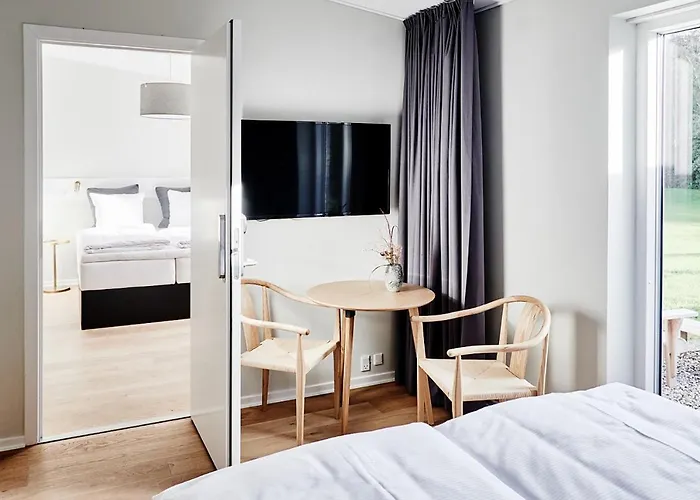 Strandhotel Rosnaes 3*