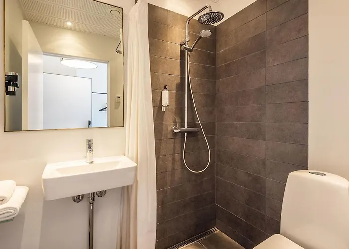 Strandhotel Rosnaes 3* كالوندبورج
