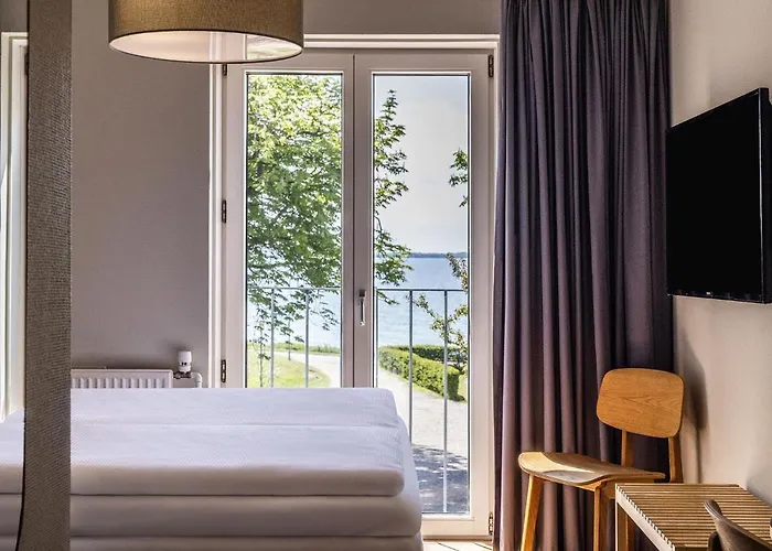 Strandhotel Rosnaes كالوندبورج