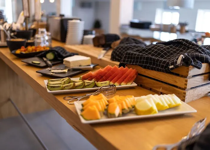 فندق Strandhotel Rosnaes 3*